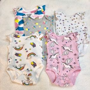 Super cute ruffled sleeve onesie bundle